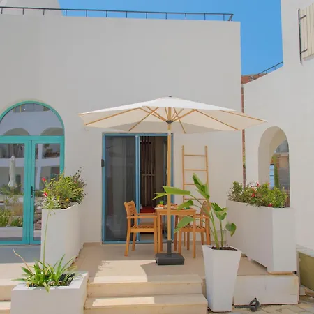 Modern Art Apt Drymades Village Santorini- Seaside شقة بالاسي